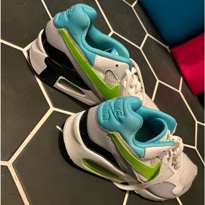 Women’s Nike air max blue and lime green size 10